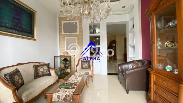 Rumah Luxury Modern Tanpa Renovasi di Cigadung Bandung Rumah Luxury Modern Tanpa Renovasi di Cigadung Bandung