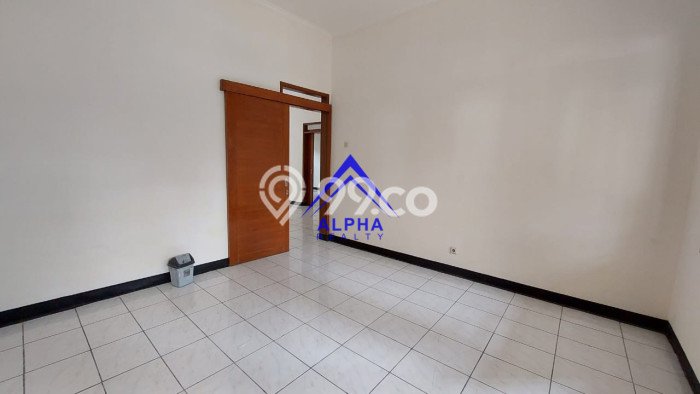 Hunian Eksklusif Dijual LT 294m2 di Batununggal, Bandung Hunian Eksklusif Dijual LT 294m2 di Batununggal, Bandung