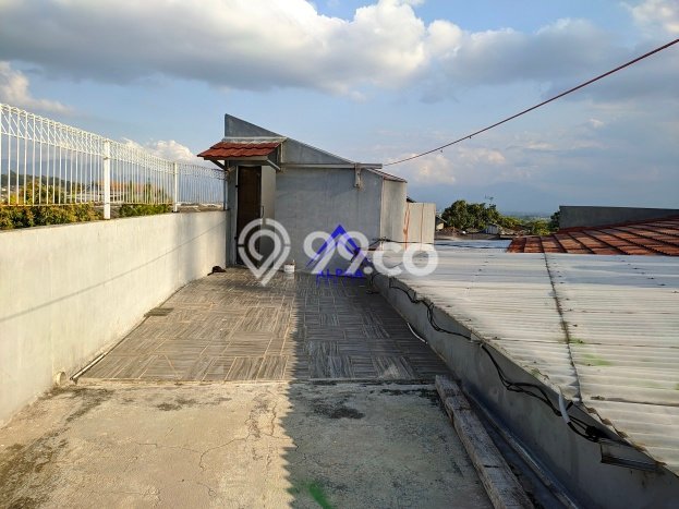 Rumah Luxury Modern Tanpa Renovasi di Jatinangor Bandung Rumah Luxury Modern Tanpa Renovasi di Jatinangor Bandung