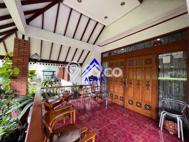 Rumah Mewah Siap Huni LT 345m2 di Kiaracondong, Bandung Rumah Mewah Siap Huni LT 345m2 di Kiaracondong, Bandung
