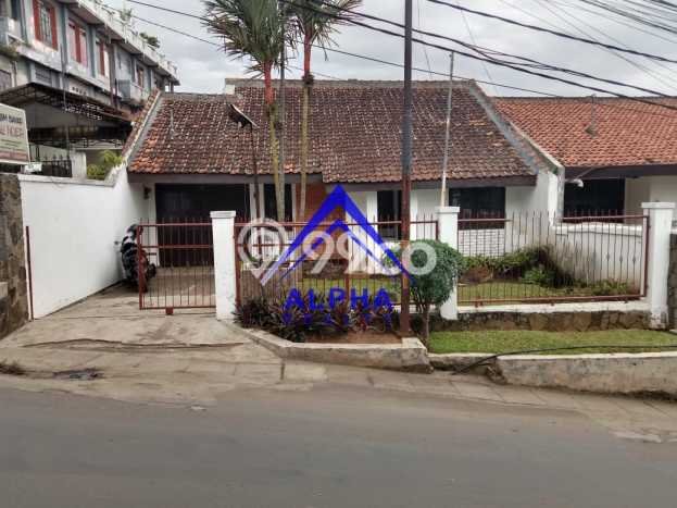 Disewakan! Rumah 6 Kamar Tidur &
2 Kamar Mandi di Cikutra, Bandung Disewakan! Rumah 6 Kamar Tidur &
2 Kamar Mandi di Cikutra, Bandung