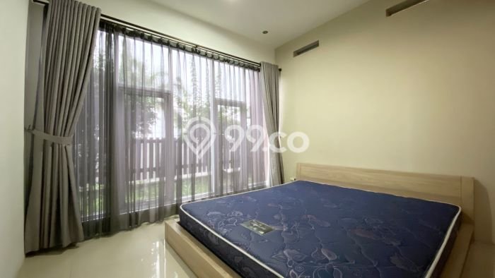 Lokasi strategis! Rumah siap pakai disewakan di Coblong LB 150m2 Lokasi strategis! Rumah siap pakai disewakan di Coblong LB 150m2