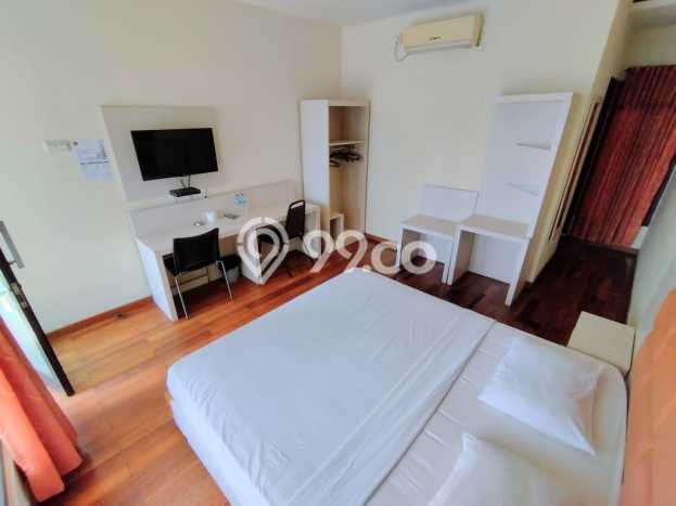 Rumah Elit LB 900m2 Siap Pakai Desain Elegan di BKR, Bandung Rumah Elit LB 900m2 Siap Pakai Desain Elegan di BKR, Bandung