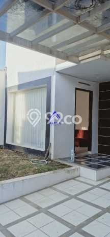 Disewakan Rumah Murah di Buah Batu Bandung dengan 4 KT Disewakan Rumah Murah di Buah Batu Bandung dengan 4 KT
