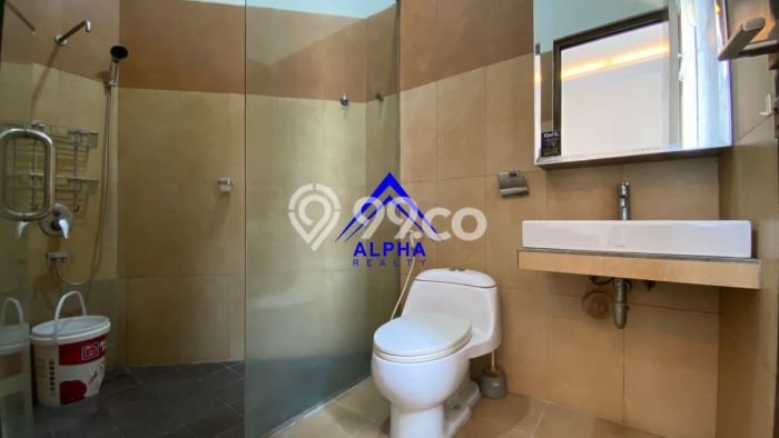 Rumah Mewah LB 250m2 Siap Huni Desain Elegan di Bandung Kota, Bandung Rumah Mewah LB 250m2 Siap Huni Desain Elegan di Bandung Kota, Bandung
