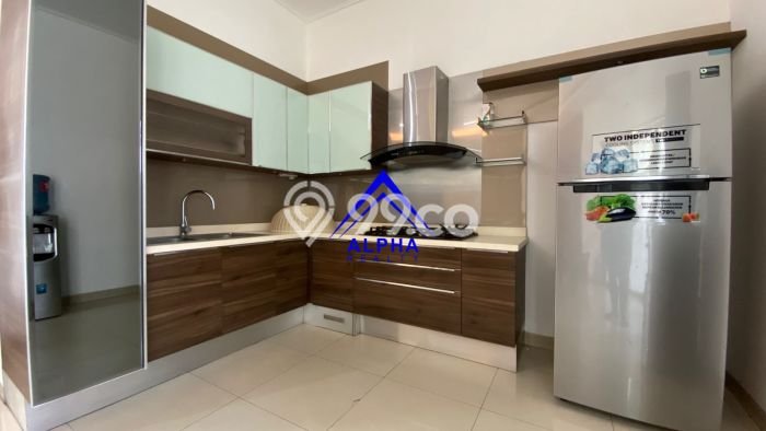 Rumah Mewah LB 250m2 Siap Huni Desain Elegan di Bandung Kota, Bandung Rumah Mewah LB 250m2 Siap Huni Desain Elegan di Bandung Kota, Bandung