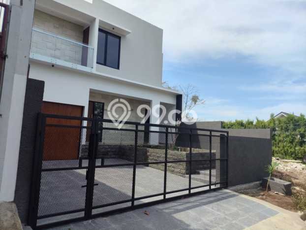 Rumah Elit LB 250m2 Siap Pakai Desain Elegan di Setiabudi, Bandung Rumah Elit LB 250m2 Siap Pakai Desain Elegan di Setiabudi, Bandung