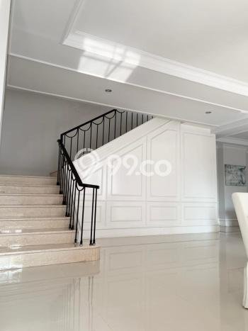 Rumah Luxury Modern Tanpa Renovasi di Kota Baru Parahyangan Bandung Rumah Luxury Modern Tanpa Renovasi di Kota Baru Parahyangan Bandung