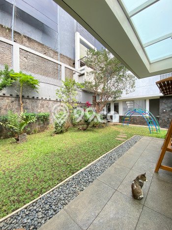 Rumah Elit Modern Tanpa Renovasi di Setra Murni Bandung Rumah Elit Modern Tanpa Renovasi di Setra Murni Bandung