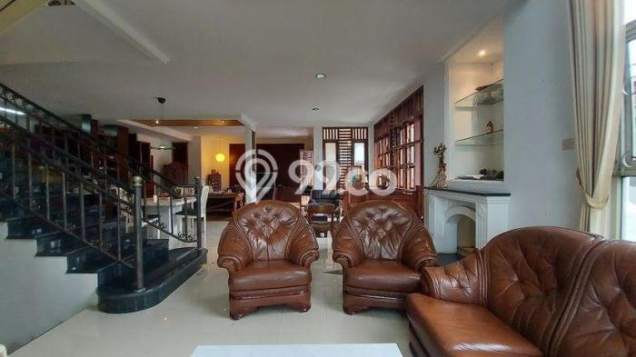 Rumah Elit Modern Siap Huni di Setiabudi Bandung Rumah Elit Modern Siap Huni di Setiabudi Bandung