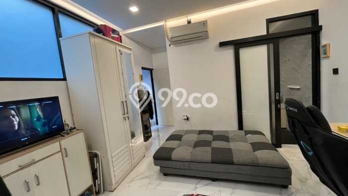 Rumah Elit Modern Siap Huni di Sarijadi Bandung Rumah Elit Modern Siap Huni di Sarijadi Bandung