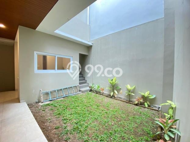 Ready to Use! Premium House LT 173m2 Desain Elegan di Cigadung Ready to Use! Premium House LT 173m2 Desain Elegan di Cigadung