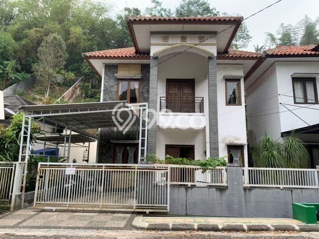 Rumah Modern 2 KT di Ciwaruga Bandung Unfurnished Rumah Modern 2 KT di Ciwaruga Bandung Unfurnished