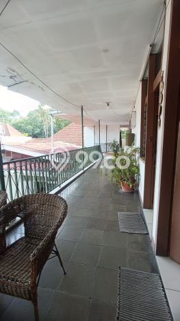 Hunian Mewah LB 700m2 Siap Pakai Desain Elegan di Diponegoro, Bandung Hunian Mewah LB 700m2 Siap Pakai Desain Elegan di Diponegoro, Bandung