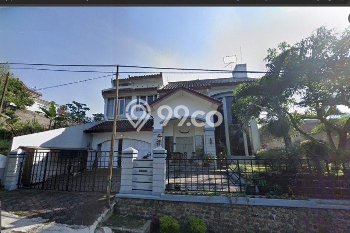 Rumah Elit Modern Siap Huni di Setiabudi Bandung Rumah Elit Modern Siap Huni di Setiabudi Bandung