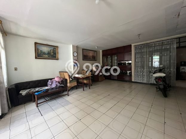 Lokasi strategis! Rumah siap pakai disewakan di Sukaluyu LB 296m2 Lokasi strategis! Rumah siap pakai disewakan di Sukaluyu LB 296m2