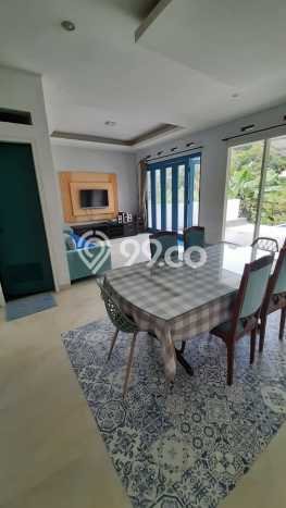 For Sale! Luxury House LT 200m2 Desain Elegan di Dago Pakar For Sale! Luxury House LT 200m2 Desain Elegan di Dago Pakar