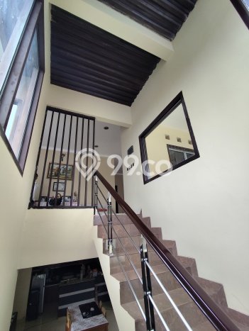 Jual Rumah Luas Megah Dengan View Eksklusif di Setiabudi, Bandung Jual Rumah Luas Megah Dengan View Eksklusif di Setiabudi, Bandung