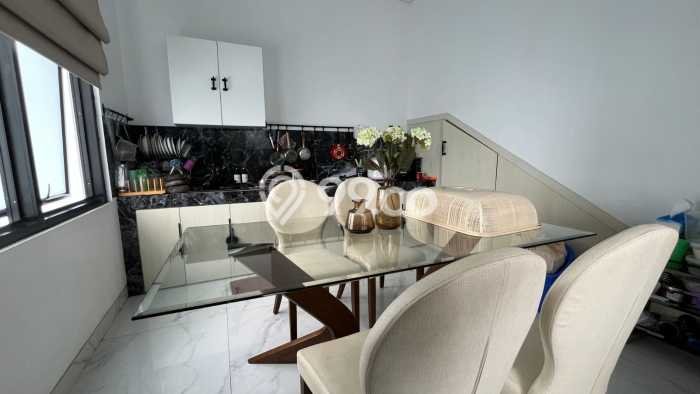 Rumah Elit Modern Siap Huni di Sarijadi Bandung Rumah Elit Modern Siap Huni di Sarijadi Bandung