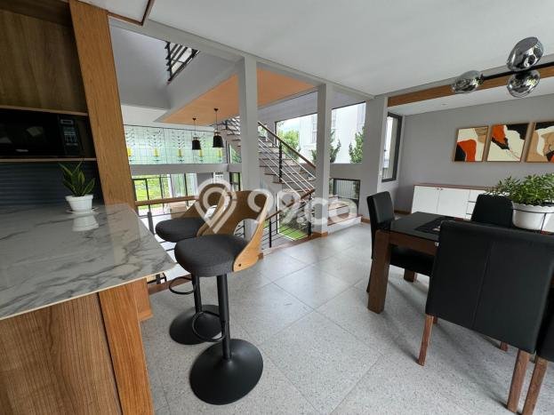 Rumah Elit LB 420m2 Siap Huni Desain Elegan di Resor Dago Pakar, Bandung Rumah Elit LB 420m2 Siap Huni Desain Elegan di Resor Dago Pakar, Bandung