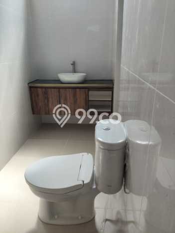 Ready to Use! Luxury House LT 200m2 Desain Modern di Setiabudi Ready to Use! Luxury House LT 200m2 Desain Modern di Setiabudi