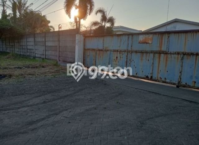 Unit Gudang Dijual di Sidoarjo Sidoarjo Luas Tanah 11000m2, Luas Bangunan 5703m2 Unit Gudang Dijual di Sidoarjo Sidoarjo Luas Tanah 11000m2, Luas Bangunan 5703m2