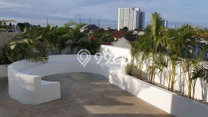 Rumah Nyaman area Kav DKI, Jakarta Barat, Luas 125m² Bangunan 170m² Rumah Nyaman area Kav DKI, Jakarta Barat, Luas 125m² Bangunan 170m²