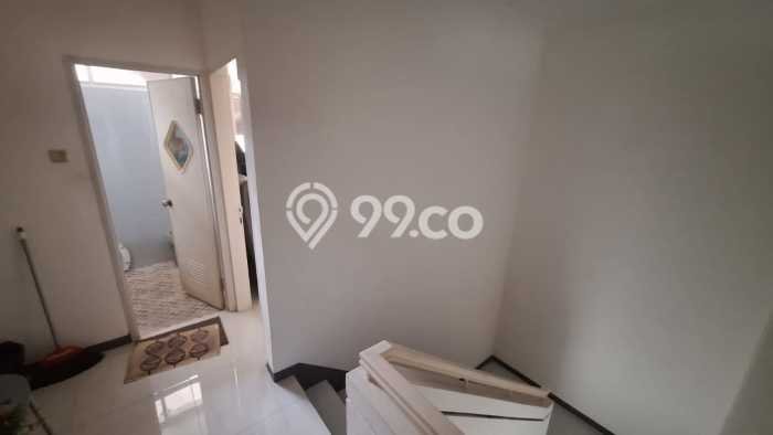 Dijual Rumah 4 Kamar Lokasi Strategis Bagus dan Strategis di Karang Tengah Dijual Rumah 4 Kamar Lokasi Strategis Bagus dan Strategis di Karang Tengah