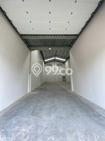 Gudang Disewa di Tangerang dengan LB 270m2 Area Komersial Ramai Gudang Disewa di Tangerang dengan LB 270m2 Area Komersial Ramai