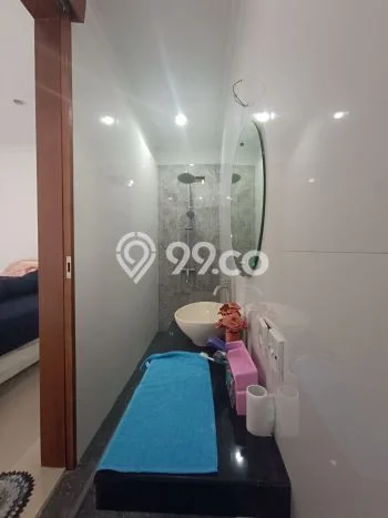 UNIT SPESIAL! Rumah area Gatot Subroto, 3 KT, Akses Pusat Kota, LT 160m² Bangunan 180m² UNIT SPESIAL! Rumah area Gatot Subroto, 3 KT, Akses Pusat Kota, LT 160m² Bangunan 180m²