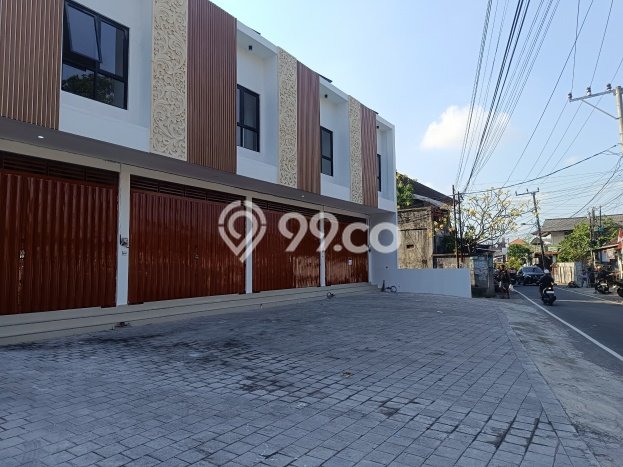 Ruko Siap Pakai di , Luas 105m2m², Kawasan Bisnis Ruko Siap Pakai di , Luas 105m2m², Kawasan Bisnis