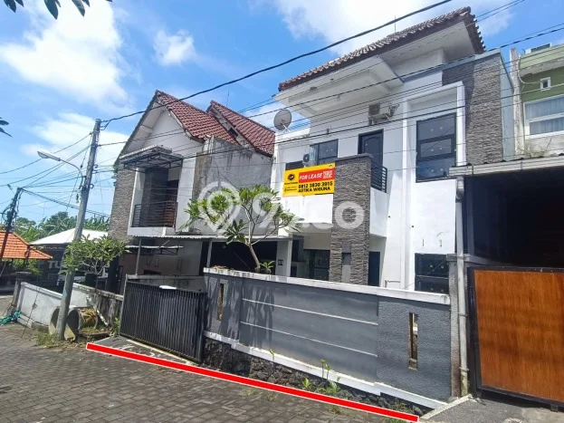 Disewakan Rumah Murah di Gatot Subroto Denpasar dengan 3 Kamar Tidur Disewakan Rumah Murah di Gatot Subroto Denpasar dengan 3 Kamar Tidur