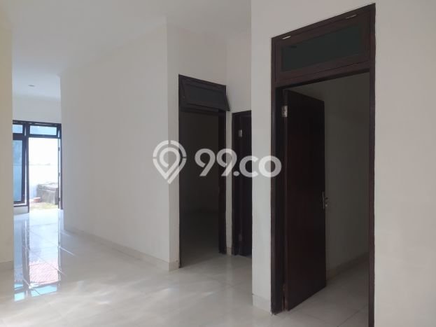 PREMIUM CHOICE! Rumah kawasan Gatot Subroto, 3 KM, Lingkungan Strategis, Luas 250m² LB 180m² PREMIUM CHOICE! Rumah kawasan Gatot Subroto, 3 KM, Lingkungan Strategis, Luas 250m² LB 180m²