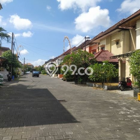 PRIME LOCATION! Rumah area Gatot Subroto, 3 KT, Area Tenang, LT 135m² Bangunan 150m² PRIME LOCATION! Rumah area Gatot Subroto, 3 KT, Area Tenang, LT 135m² Bangunan 150m²