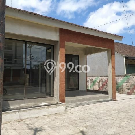 Disewakan Komersial Area Bisnis Kawasan Pemecutan Kaja, Luas 104m², Siap Usaha Disewakan Komersial Area Bisnis Kawasan Pemecutan Kaja, Luas 104m², Siap Usaha
