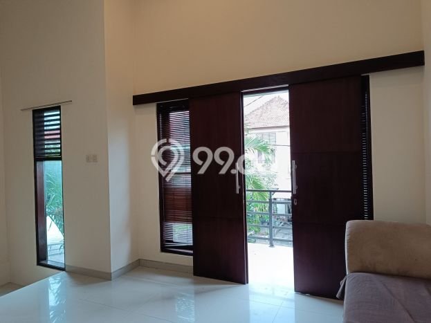 Rumah Terawat 3 KT 3 KM di Gatot Subroto, Denpasar Rumah Terawat 3 KT 3 KM di Gatot Subroto, Denpasar