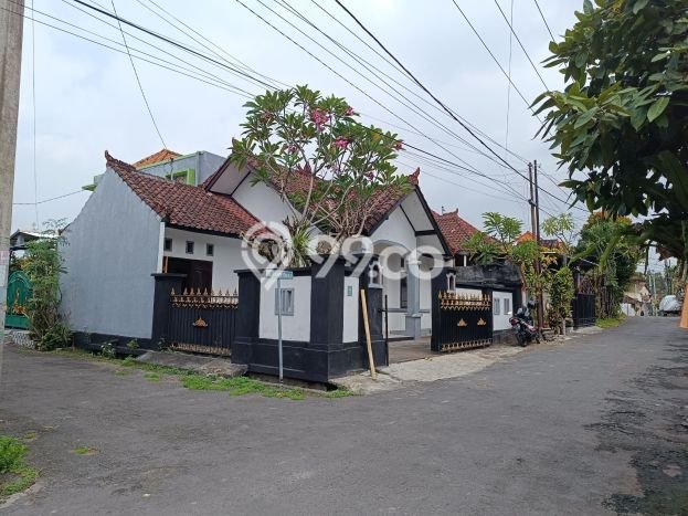 DIJUAL CEPAT! Rumah Ubung Kaja, Denpasar, LT 117m² Bangunan 75m² DIJUAL CEPAT! Rumah Ubung Kaja, Denpasar, LT 117m² Bangunan 75m²