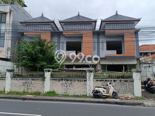 AREA BERKEMBANG! Ruko Disewakan di Pemecutan Kaja, Luas 180m², Siap Bisnis AREA BERKEMBANG! Ruko Disewakan di Pemecutan Kaja, Luas 180m², Siap Bisnis