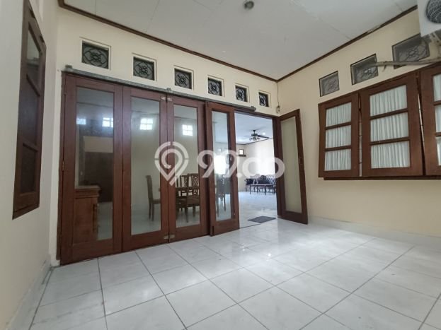Rumah di Sumerta Kelod, Dekat Pusat Kota, LT 250m² Rumah di Sumerta Kelod, Dekat Pusat Kota, LT 250m²