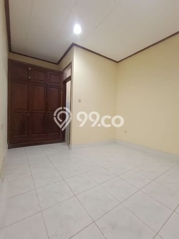 Rumah di Sumerta Kelod, Dekat Pusat Kota, LT 250m² Rumah di Sumerta Kelod, Dekat Pusat Kota, LT 250m²
