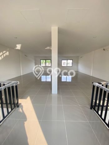 Disewakan Ruko Strategis di , Luas 72m2m², Lokasi Ramai Disewakan Ruko Strategis di , Luas 72m2m², Lokasi Ramai