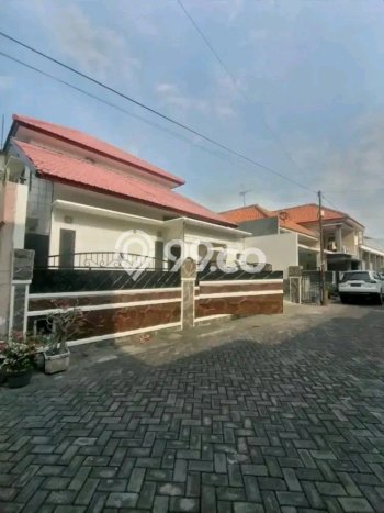 Hunian Cantik Minimalis Lb 250m2 di Sukolilo, Surabaya Hunian Cantik Minimalis Lb 250m2 di Sukolilo, Surabaya