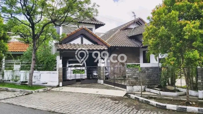 Kost Dijual di Jemursari dengan 16 KT dan Luas 400m2 Kost Dijual di Jemursari dengan 16 KT dan Luas 400m2