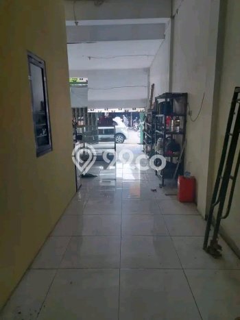 Ruko Dijual di Rungkut Surabaya dengan Luas Bangunan 335m2 Ruko Dijual di Rungkut Surabaya dengan Luas Bangunan 335m2