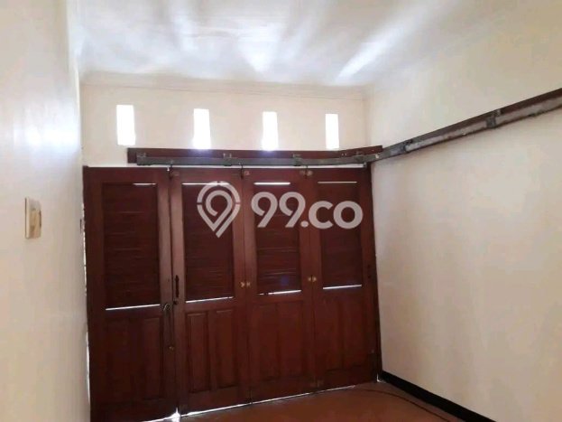 Dijual Cepat Rumah Favorit Siap Huni LB 186m2 di Sukolilo, Surabaya Dijual Cepat Rumah Favorit Siap Huni LB 186m2 di Sukolilo, Surabaya