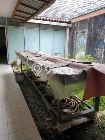 Disewakan segera hunian minimalis strategis 4 Kamar di Wonocolo, Surabaya Disewakan segera hunian minimalis strategis 4 Kamar di Wonocolo, Surabaya