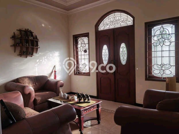 Jual Rumah Mewah Elegan Dengan View Cantik di Sutorejo, Surabaya Jual Rumah Mewah Elegan Dengan View Cantik di Sutorejo, Surabaya