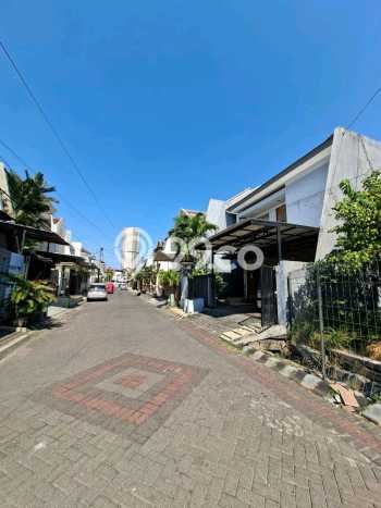 Rumah Elit LB 300m2 Siap Huni Desain Elegan di Dharma Husada, Surabaya Rumah Elit LB 300m2 Siap Huni Desain Elegan di Dharma Husada, Surabaya