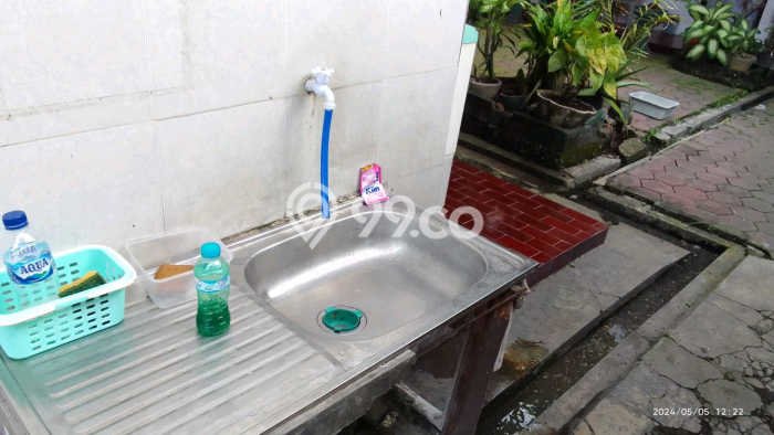 Dijual Kost Strategis di Wonocolo, Surabaya 13 KT, 3 KM, Luas Bangunan 500m2 Dijual Kost Strategis di Wonocolo, Surabaya 13 KT, 3 KM, Luas Bangunan 500m2