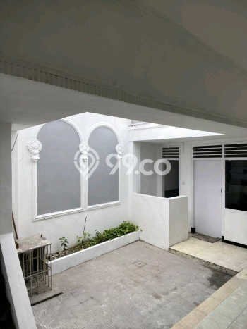 Rumah Eksklusif Dijual LT 198m2 di Gubeng, Surabaya Rumah Eksklusif Dijual LT 198m2 di Gubeng, Surabaya